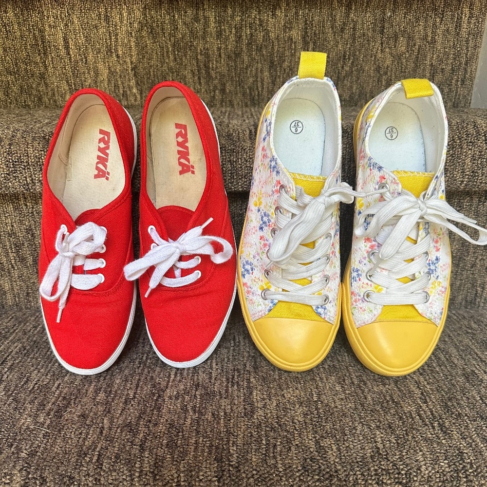 Bundle (2 pairs) Tennis Shoes  Size 6.